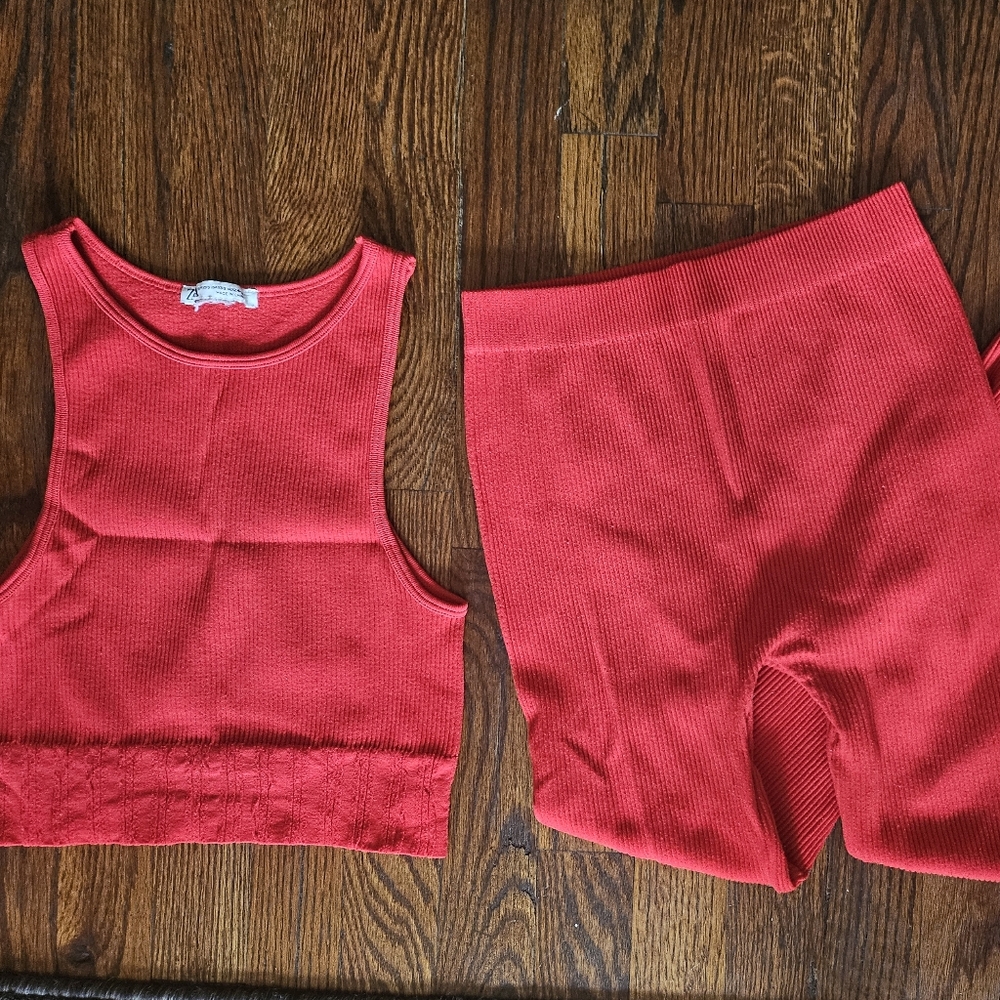 **SOLD** Zara Red Active Set Size XS